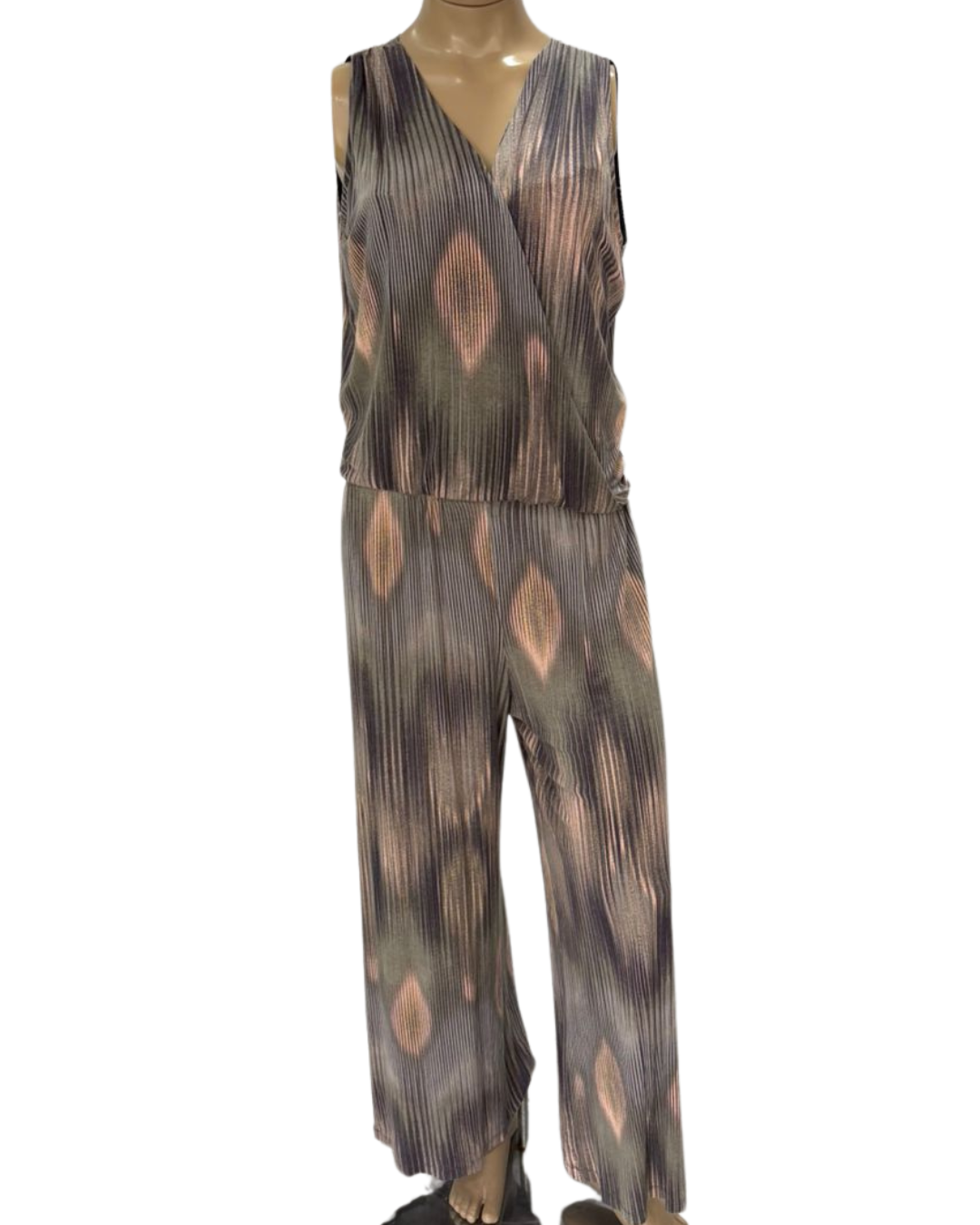 Macacão de Malha Estampado fundo cinza/rosê