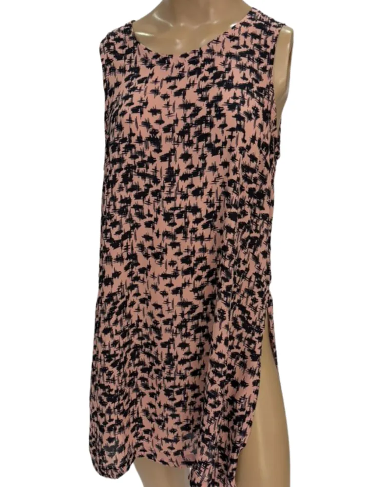 Vestido Casual Tecido leve estampado com fundo rosê com preto (TAM M)