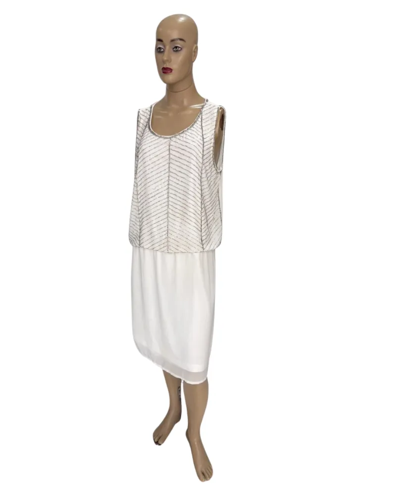 Vestido de Festa Creme com detalhes em pedrarias (TAM P)
